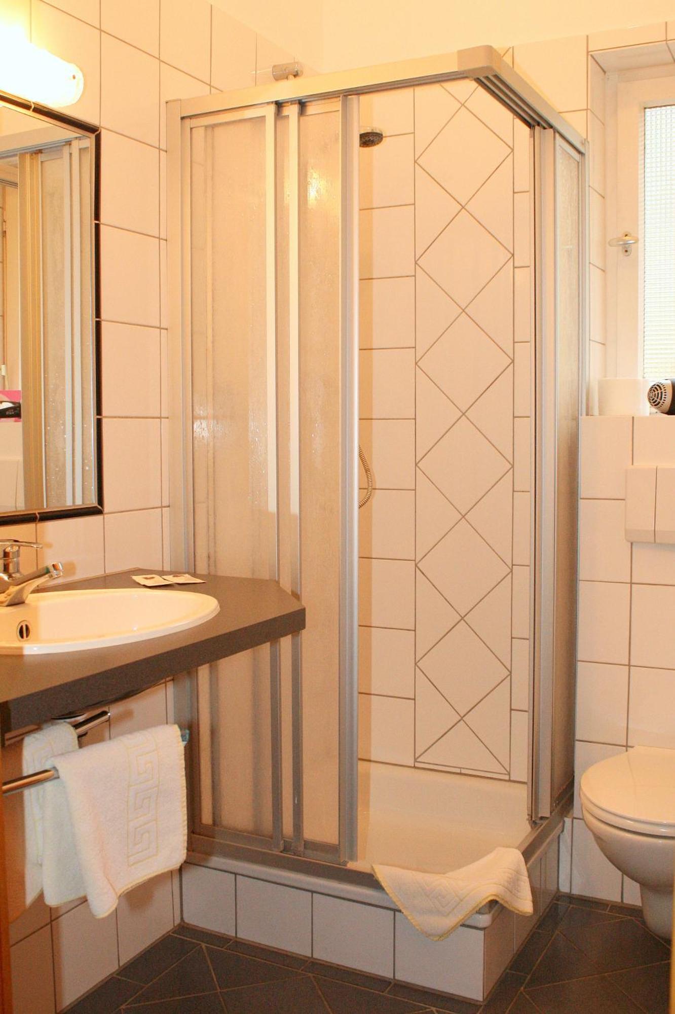 Hotel Haus Hellhohl Garni บรีโลน ภายนอก รูปภาพ